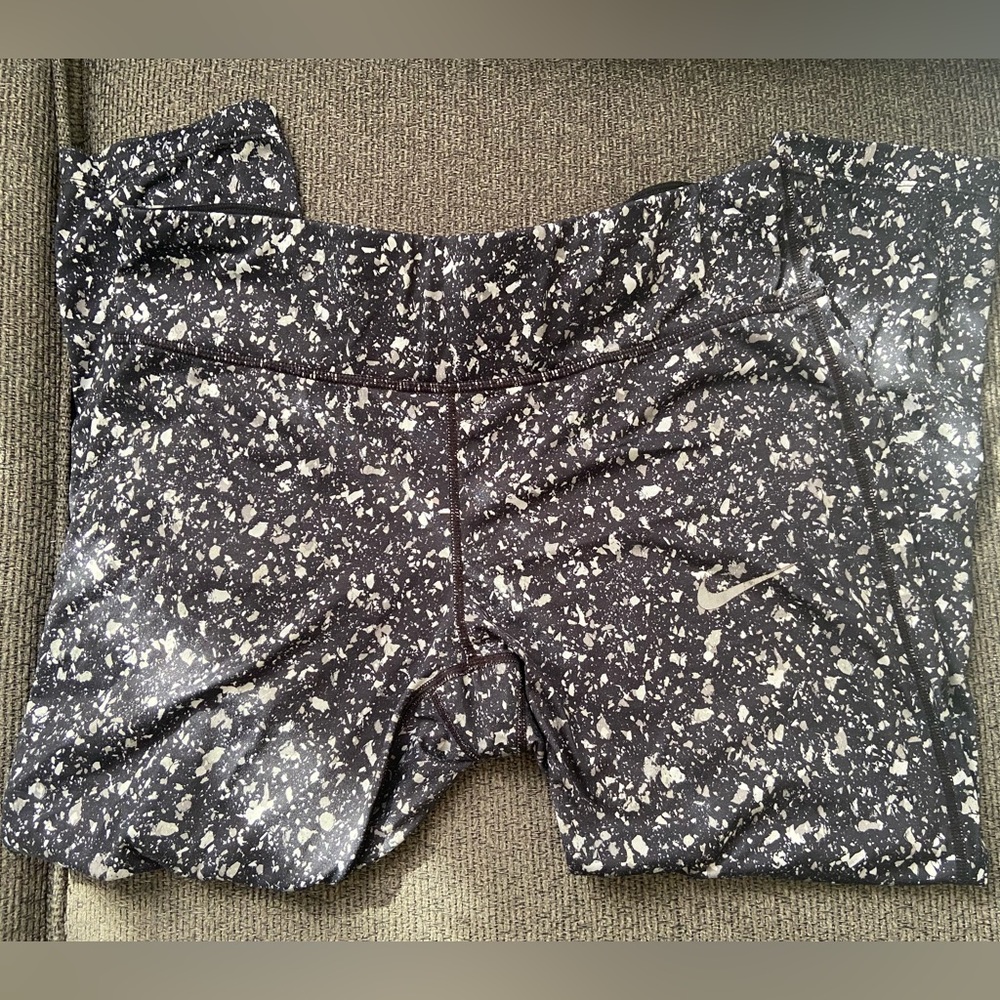 Nike Capri Leggings